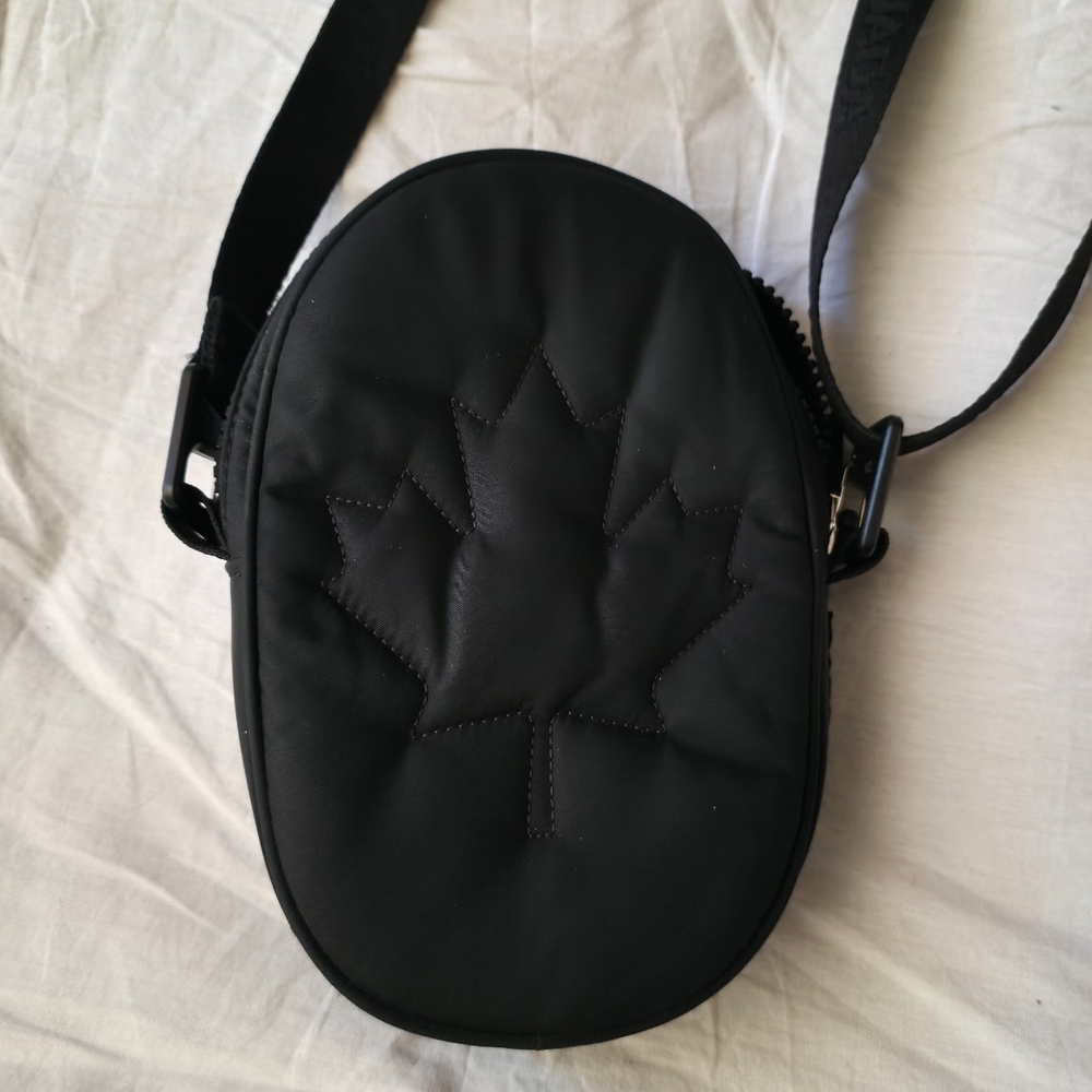 Black Lululemon Limited Edition Team Canada Crossbag